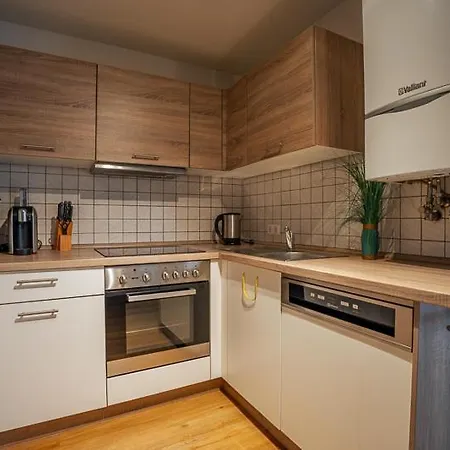 Charlotte Stadtoase - Im Herzen Friedrichshafens Апартаменты *